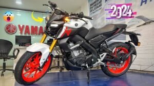 भारतीय युवाओ की पहली पसंद बानी Yamaha MT 15 बाइक, 5,528 रुपये की मंथली EMI पर खरीदें